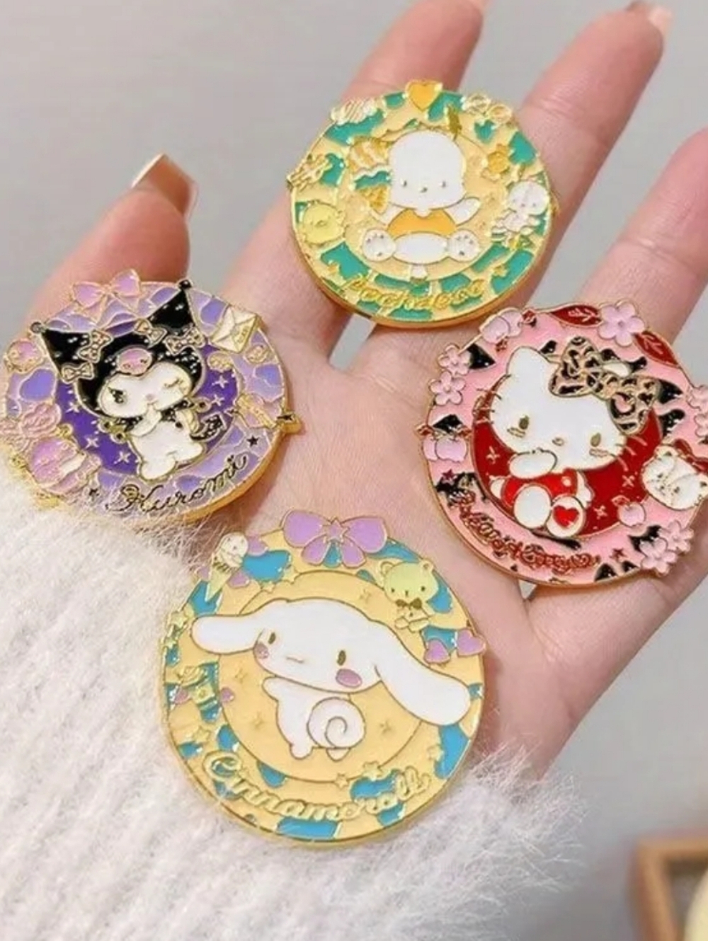 NEW Set Of 4 Cute Sanrio Character Enamel Pins - Picture 3 of 4